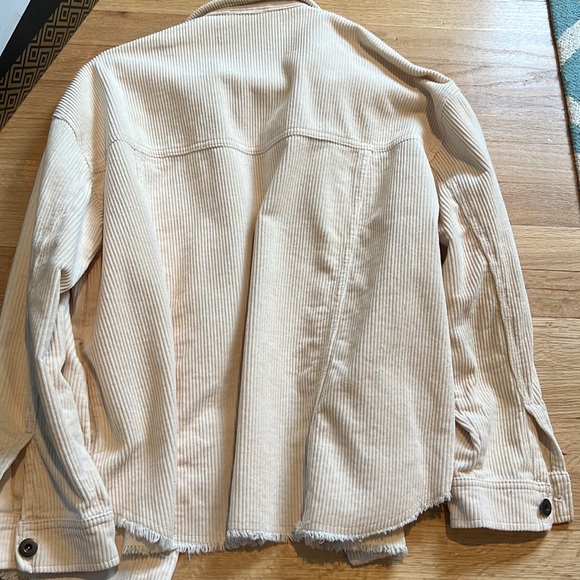 Zara Shacket - Picture 3 of 4